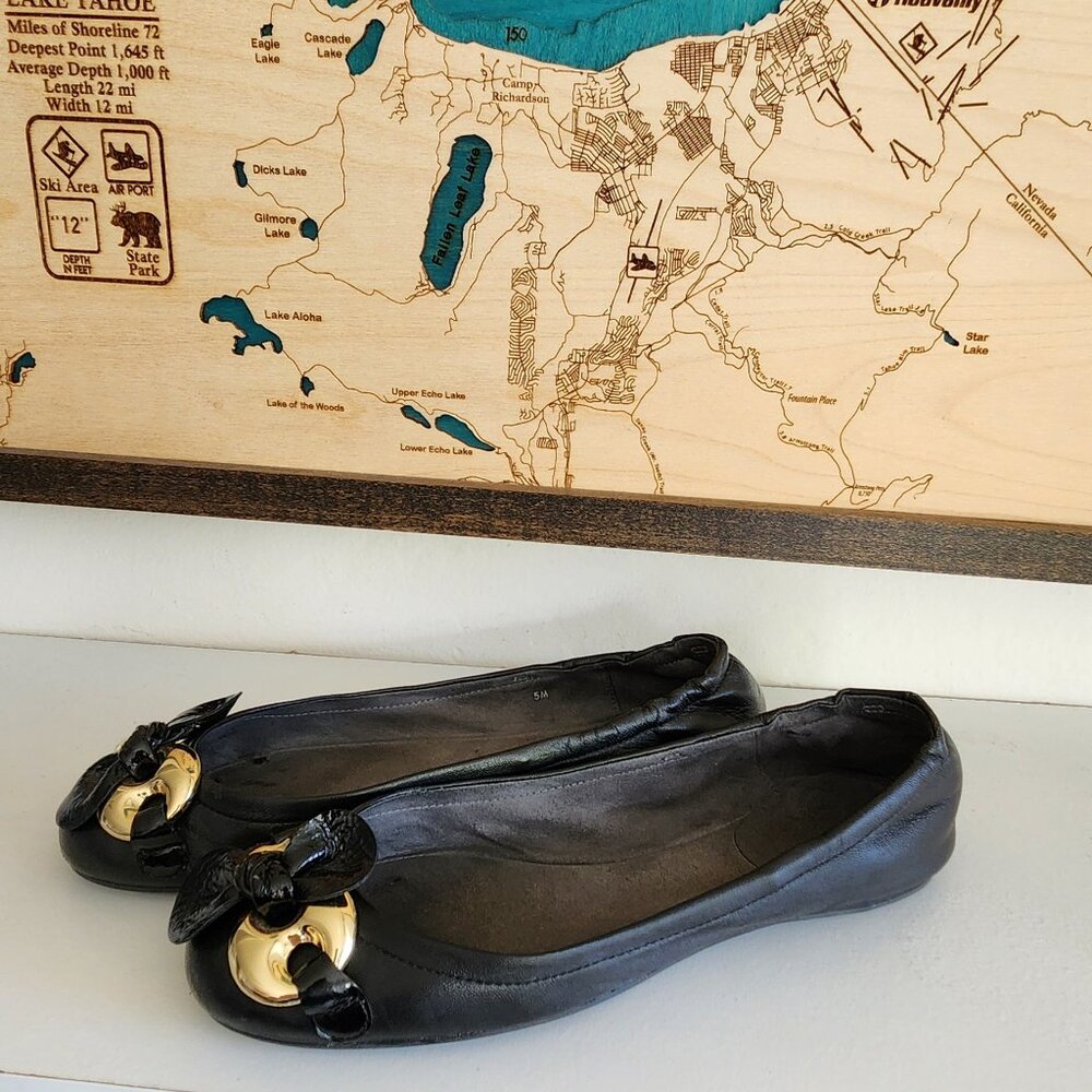 Stuart Weitzman softest leather gold bow/patent leather bow ballet flat shoes 5
